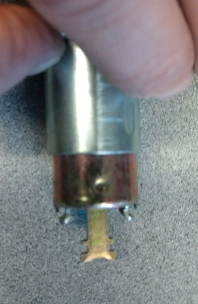 FALCON LOCK UL SPRING LATCH 2 3/4" BACKSET (LOOK CLOSELY)