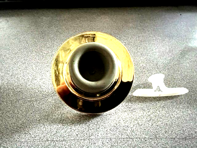 UAC 636U US3 CONCAVE WALL STOP WITH TOGGLER AND SCREW