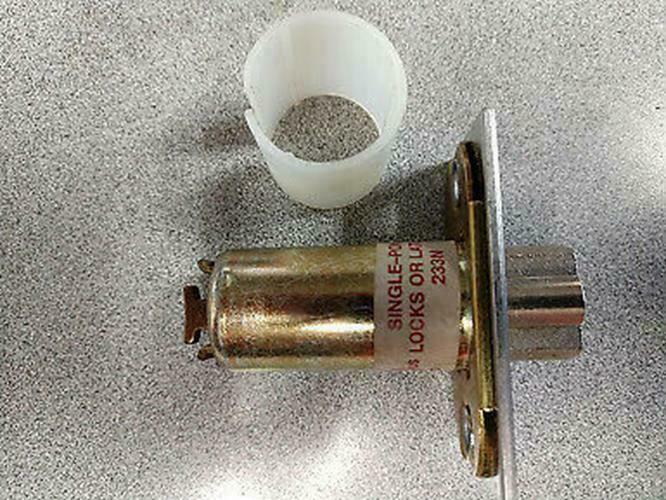 CORBIN RUSSWIN 3600 THROW OFF LATCH FOR PRIVACY FUNCTIONS UL 2 3/4" NOS US26D