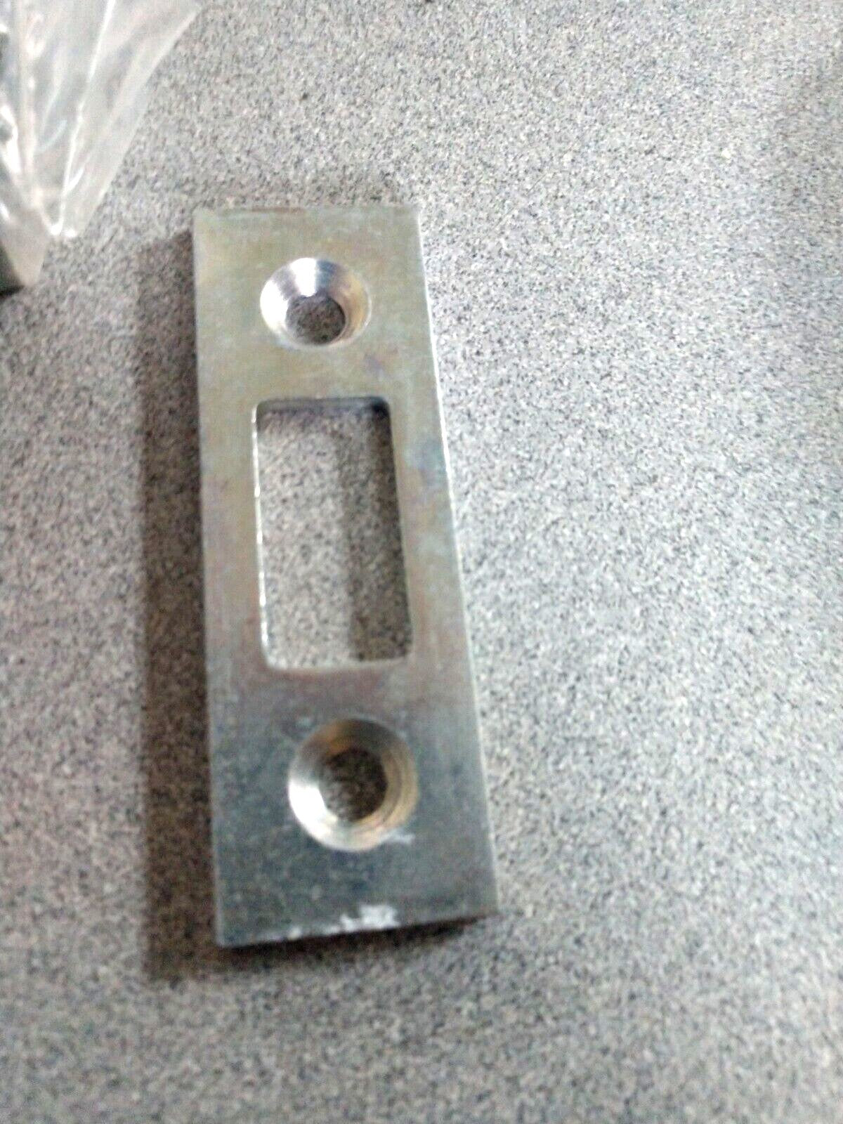 GJ 1631 - US2G SURFACE SLIDE BOLT WITH FLOOR STRIKE UL HEAVY DUTY MARK USED