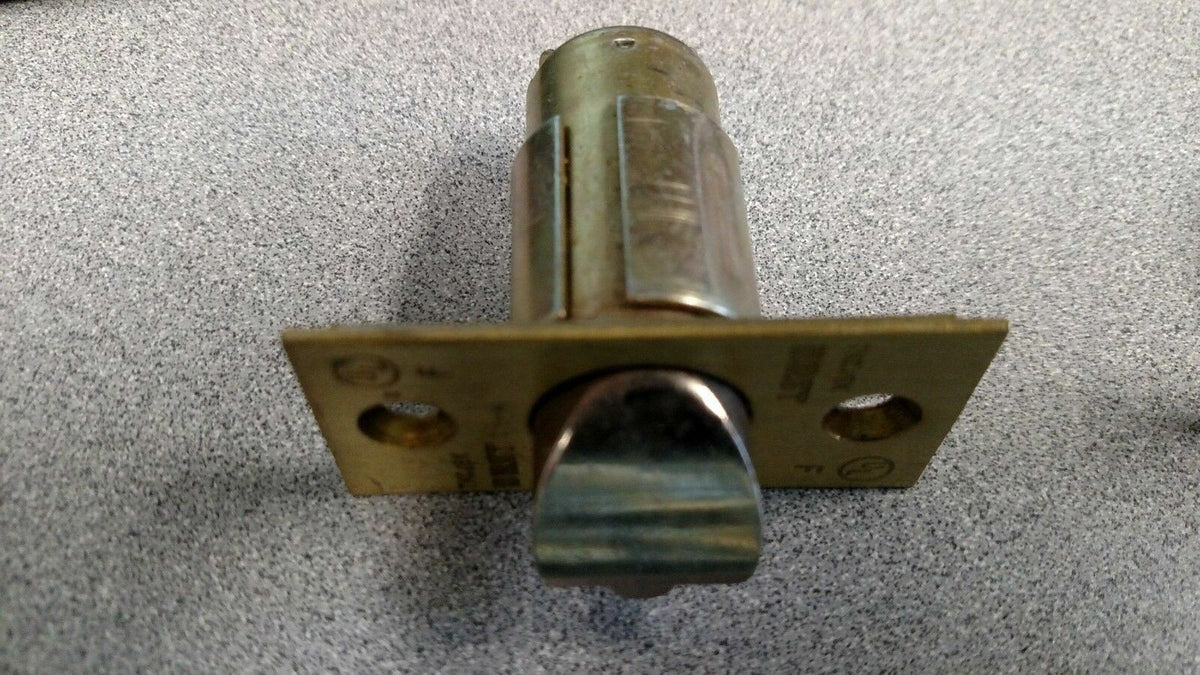 BEST DEADLATCH REPLACEMENT US4 DULL BRASS FOR 6K & 7KC SERIES 2 3/4" BACKSET