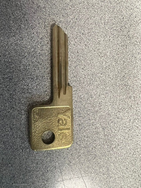 YALE (NOW ACCENTRA) VERY VERY RARE EN11 GAH MULTIPLEX KEYBLANK  6 PIN LOCKSPORT