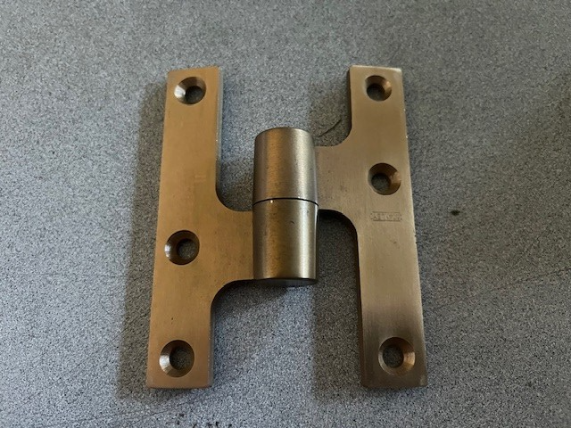 3 STANLEY VINTAGE OLIVE HINGES US10 LEFT HAND