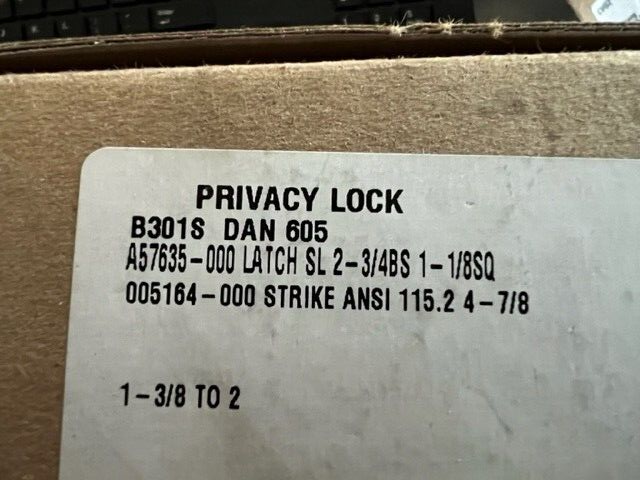 FALCON LOCK B301S DAN 605 PRIVACY LOCK POL BRASS 2 3/4" BS