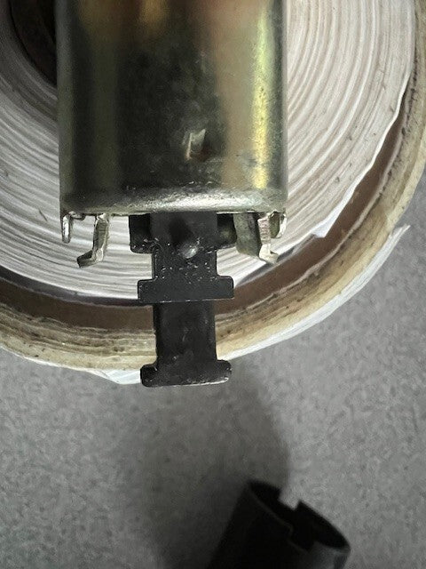 REPLACEMENT UL DEAD LATCH FOR MOST CYL IMPORTS   2 3/4" BS US 10B LOOK CLOSELY