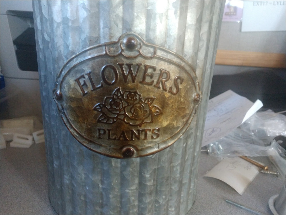 CTW FLOWER & PLANTER 70052 Medium (8-25-Quart)  Gray Metal  7 1/8"dia x 12" h