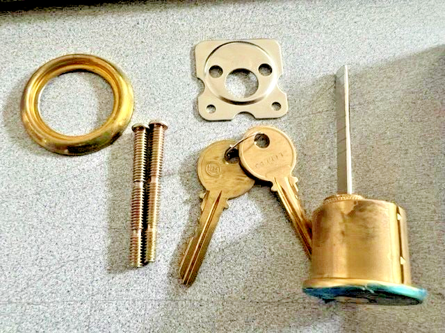 GMS-R118 Y2 AKA YALE "YA" KEYWAY  US3 RIM CYLINDER