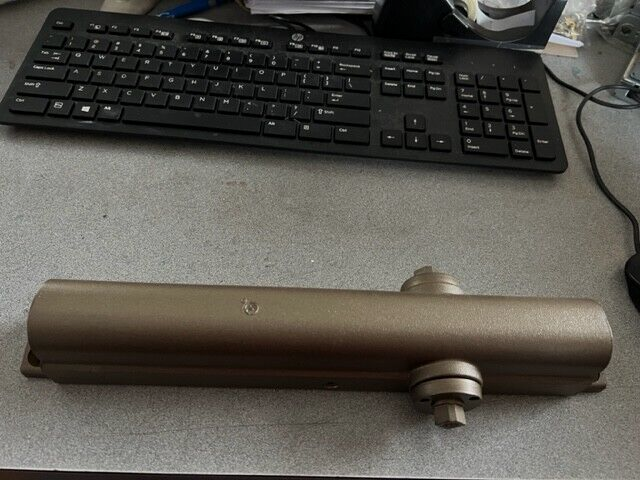 NORTON DOOR CLOSER 8104 SIZE BODY ONLY FOR 42" INTER DOORS 36" EXT ADJ UP MED BZ