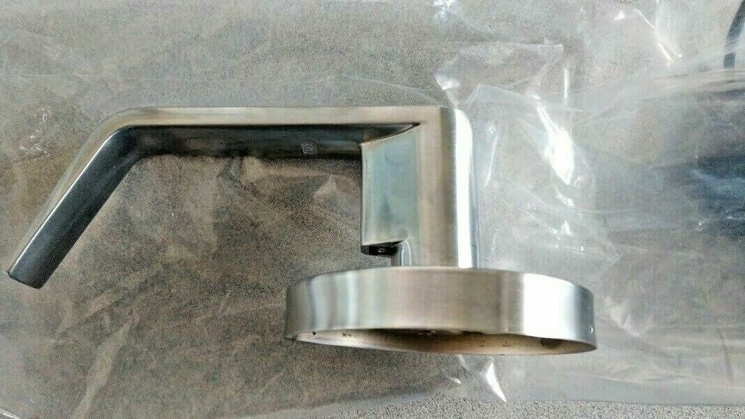 LOCKSMITH SINGLE DUMMY LEVER US26D 3 3/8" DIAMETER ROSE