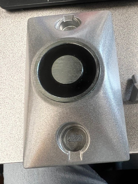 DH24120FPC UL MAGNETIC DOOR HOLDER ( FOR PARTS) MISSING MOUNTING HARDWARE