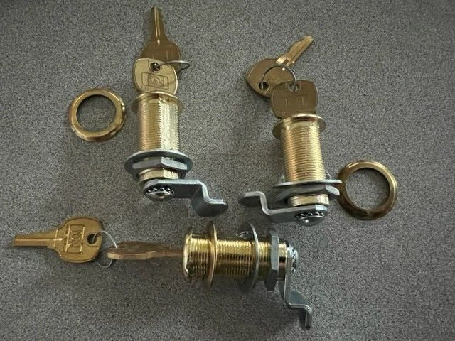 LOT OF 4 NATIONAL C8055 US3 KD (MARKED AS USED) CAM LOCK
