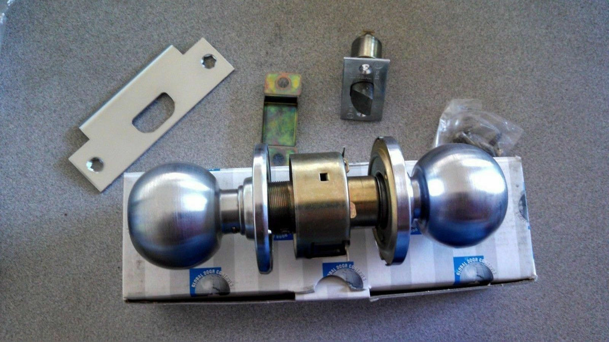 GLOBAL GLA44SSUN PRIVACY KNOBSET 2 3/4" BS WITH ASA STRIKE US 26D