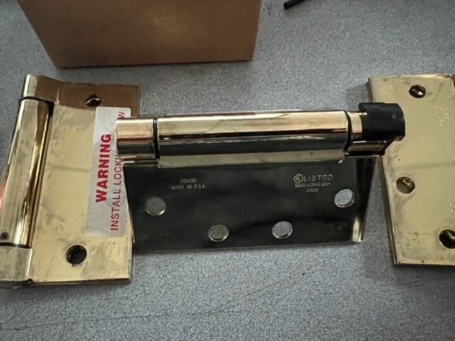 3 EACH STANLEY 2060-R-US3 4 1/2 X 4 1/2 UL SPRING CLOSING HINGE 42-0940