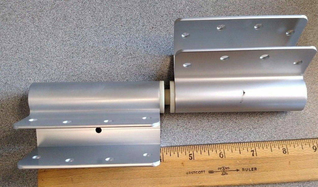 1 PAIR HADRIAN COMMERCIAL BATHROOM TOILET PARTITIONS 620146 RH IN LH OUT HINGE