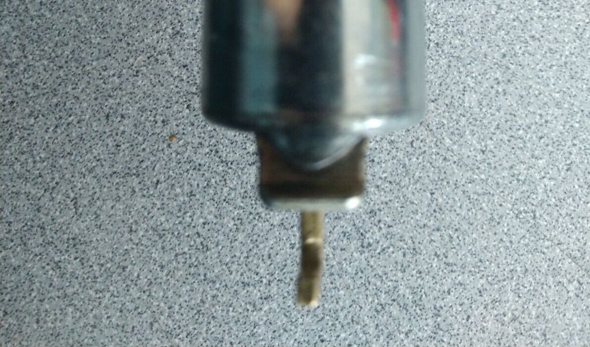 ARROW LOCK  2 3/4" DEAD LATCH ONLY US32D   SEE PICTURE AND LOOK CLOSELY